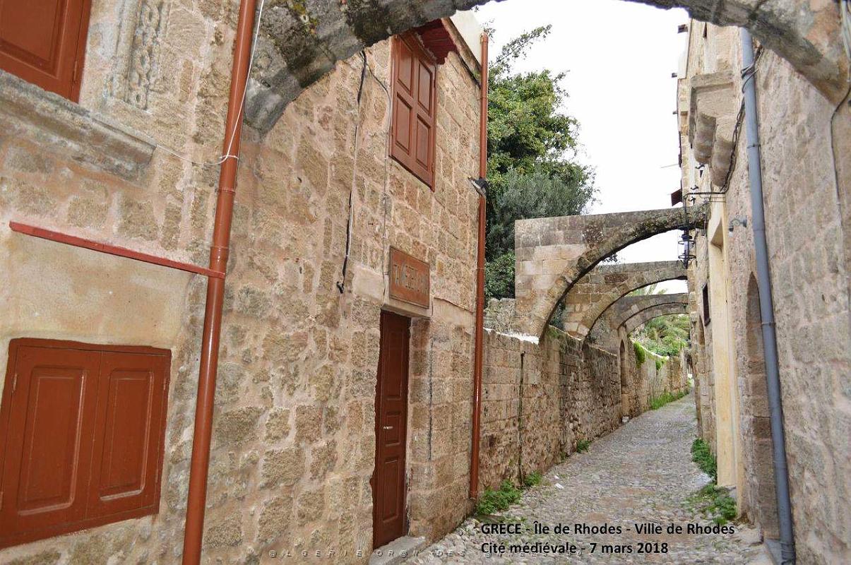 175- Citadelle medievale.JPG